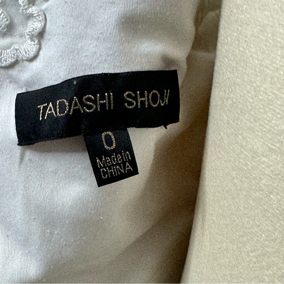 Tadashi Shoji Embroidered Lace Sheath Dress Size 0 - Picture 8 of 16